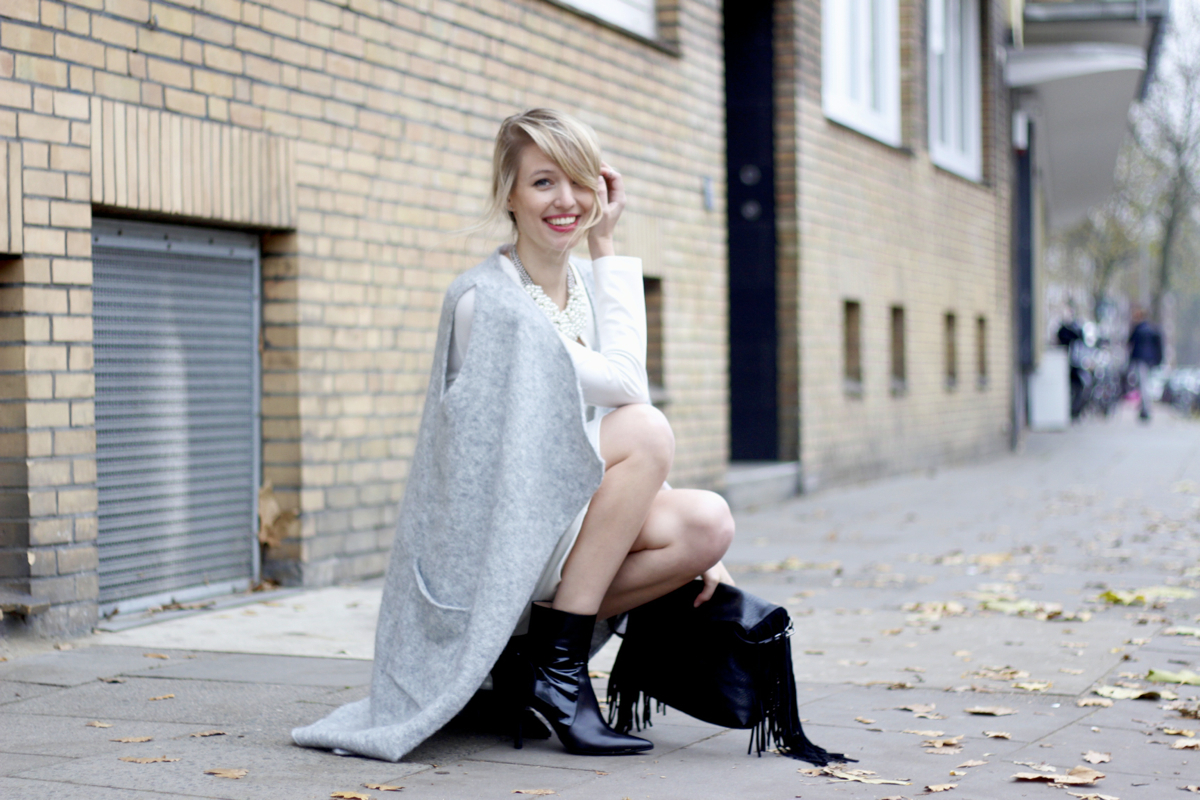 (eliuu)Loop Fringe Knit Vest main image 1