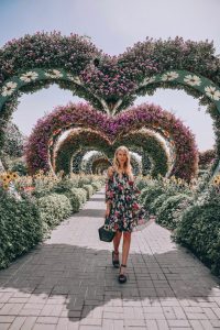 Heart shape flower trail Miracle Garden Ohh Couture