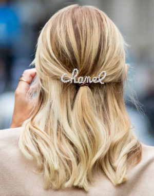 Chanel pearl hairpin