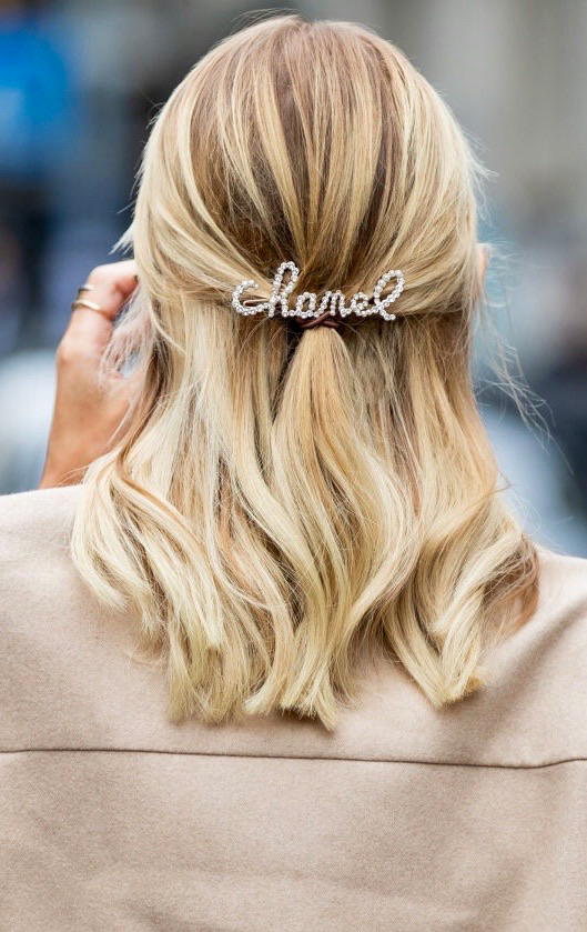 Chanel pearl hairpin