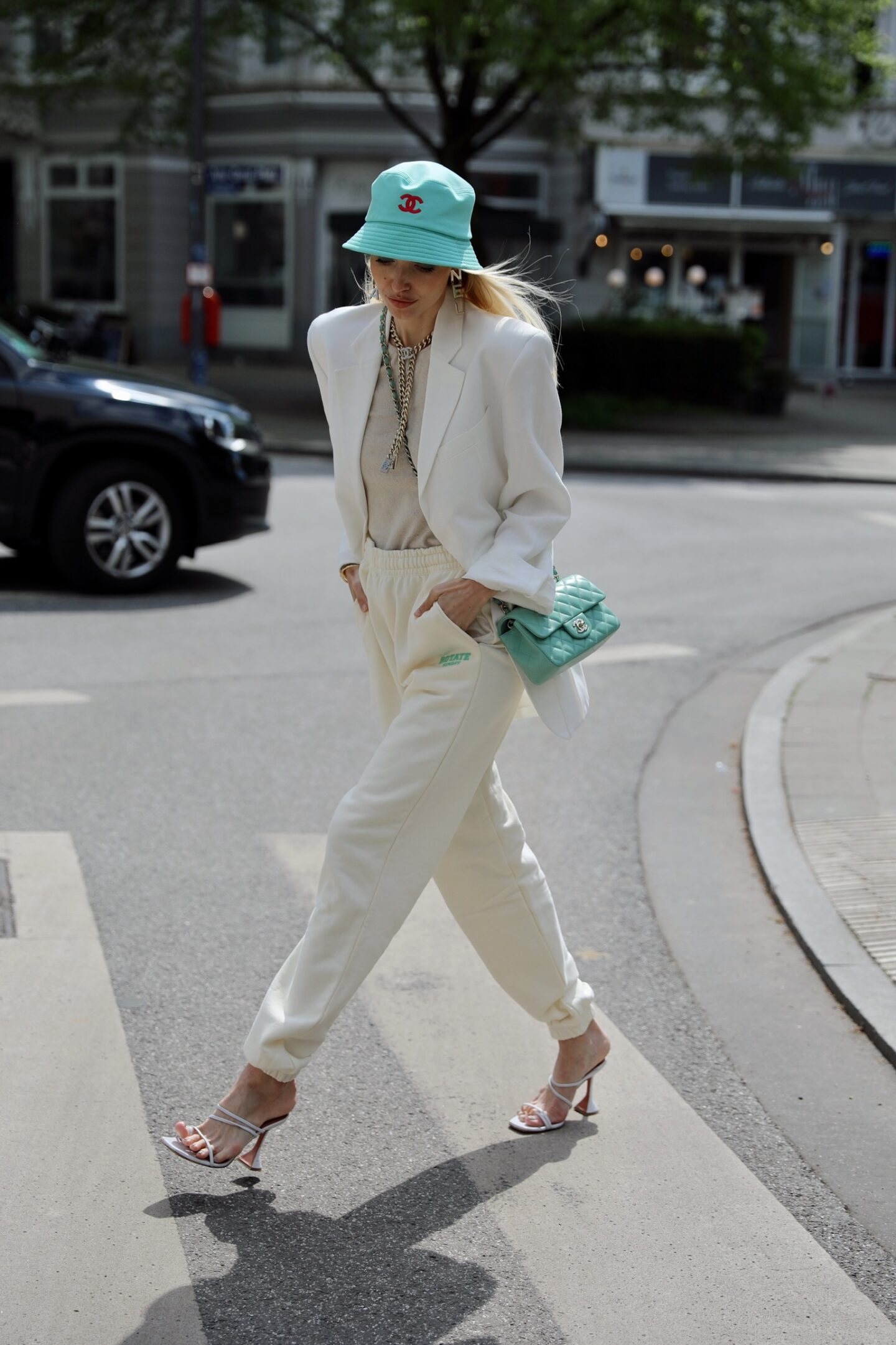 Chanel Womens Wide-brimmed Hats 2023 SS, White, Please Contact US.